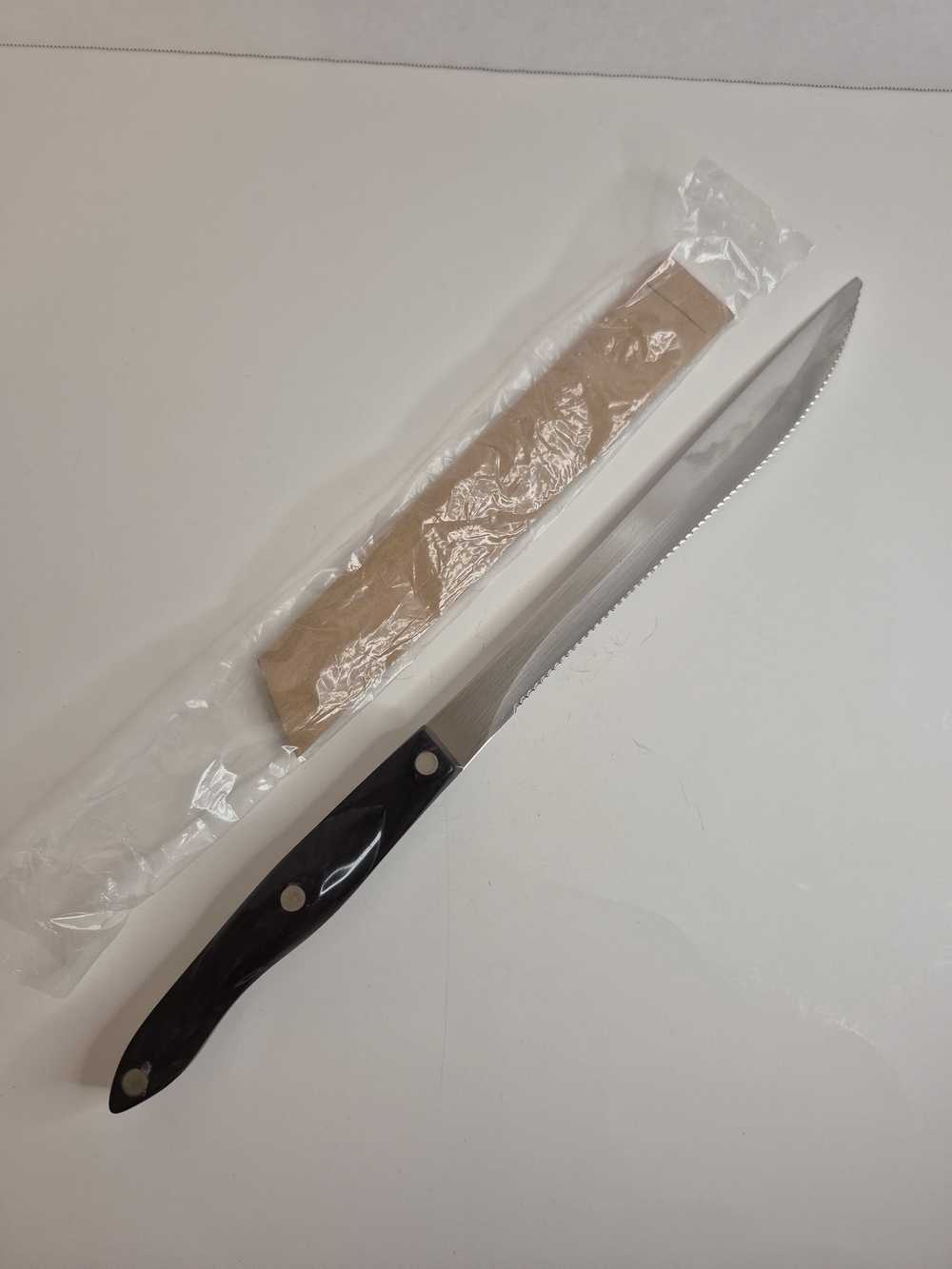 Cutco Serrated Edge Carving Knife 9" Blade with Black Handle Damage